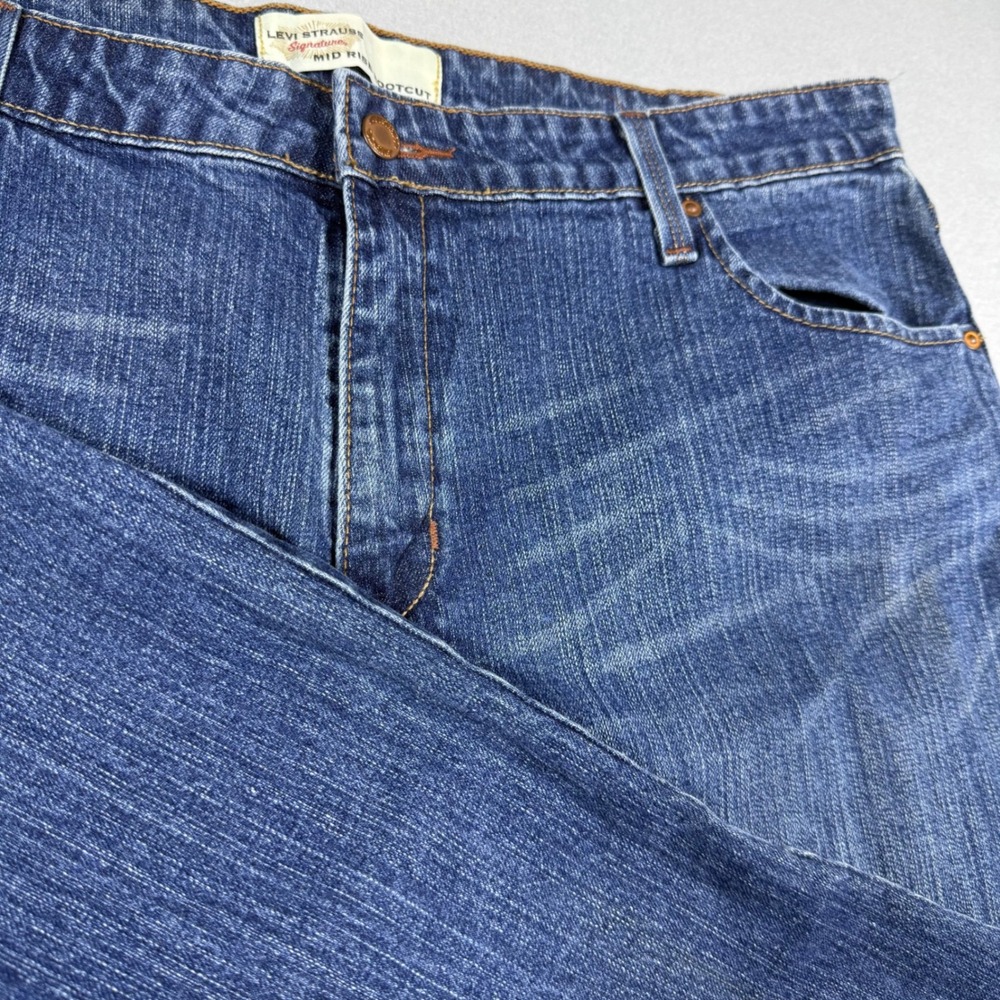 Levi Strauss Signature Mid Rise‎ Bootcut Jeans Blue Denim Womens 18M